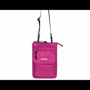 SUPREME MAGENTA SHOULDER BAG (FW19)